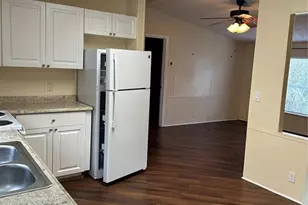 212 Ashley St, Hawthorne, FL 32640 - Photo 8