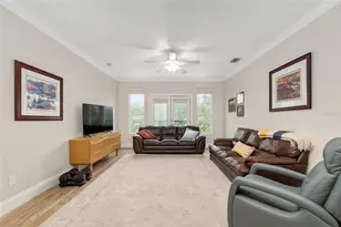 1185 SW 9th Rd, Gainesville, FL 32601 - Photo 6
