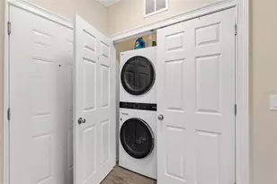 1185 SW 9th Rd, Gainesville, FL 32601 - Photo 32