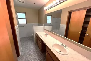 106 SW 38th St, Gainesville, FL 32607 - Photo 14