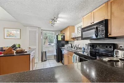 1810 NW 23rd Boulevard #Bldg 5, 211, Gainesville, FL 32605 - Photo 6