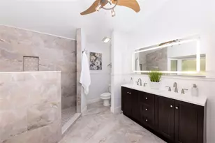 818 NW 202nd St, Newberry, FL 32669 - Photo 18