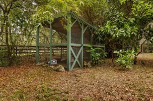 818 NW 202nd St, Newberry, FL 32669 - Photo 28
