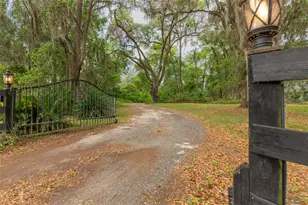 818 NW 202nd St, Newberry, FL 32669 - Photo 30