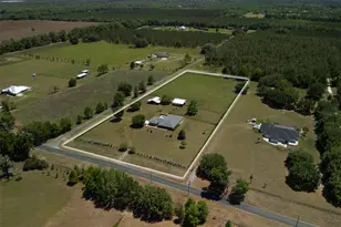 23053 NW 142nd Ave, High Springs, FL 32643 - Photo 2