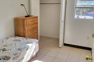 914 SW 8th Ave, Gainesville, FL 32601 - Photo 4