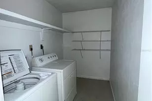 615 SW 11th Ln, Gainesville, FL 32601 - Photo 2