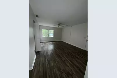 615 SW 11th Lane #D, Gainesville, FL 32601 - Photo 4