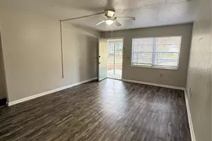 615 SW 11th Ln, Gainesville, FL 32601 - Photo 8