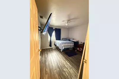 615 SW 11th Lane #A, Gainesville, FL 32601 - Photo 2