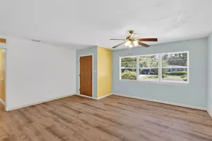 1302 NE 14th Ter, Gainesville, FL 32601 - Photo 4