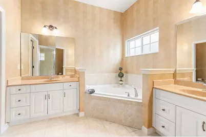 8430 SW 10th Place, Gainesville, FL 32607 - Photo 20