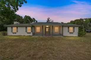 415 SE Adams St, High Springs, FL 32643 - Photo 2