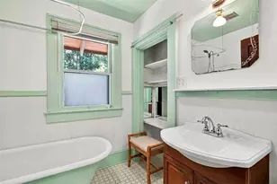 616 NE 7th St, Gainesville, FL 32601 - Photo 16