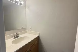 [Address not provided], Gainesville, FL 32601 - Photo 4
