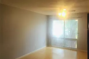 1700 SW 16th Ct, Gainesville, FL 32608 - Photo 2