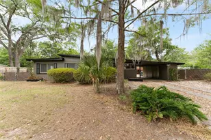2214 NE 7th Ter, Gainesville, FL 32609 - Photo 2