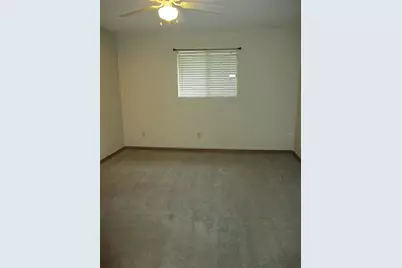 900 SW 62nd Boulevard #D23, Gainesville, FL 32607 - Photo 22