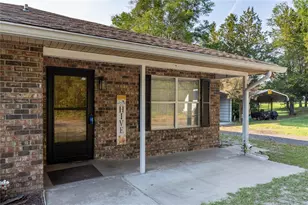111 SW Prairie St, Lake City, FL 32024 - Photo 2