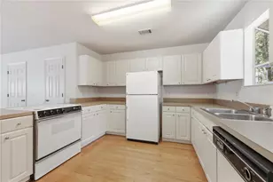 5254 SW 97th Dr, Gainesville, FL 32608 - Photo 10