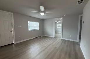 2109 SE 45th Terrace, Gainesville, FL 32641 - Photo 2