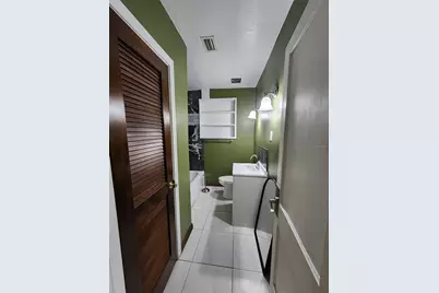 1014 NE 10th Place, Gainesville, FL 32601 - Photo 46