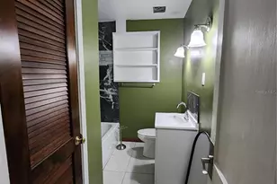 1014 NE 10th Pl, Gainesville, FL 32601 - Photo 46
