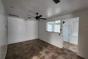 1014 NE 10th Pl, Gainesville, FL 32601 - Photo 16