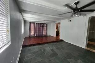 1014 NE 10th Pl, Gainesville, FL 32601 - Photo 14