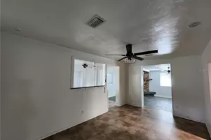 1014 NE 10th Pl, Gainesville, FL 32601 - Photo 18