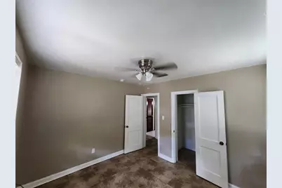 1014 NE 10th Place, Gainesville, FL 32601 - Photo 44