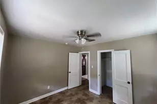 1014 NE 10th Pl, Gainesville, FL 32601 - Photo 44