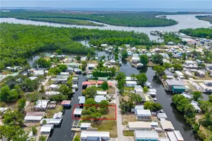 75 NE 236th St, Suwannee, FL 32692 - Photo 1