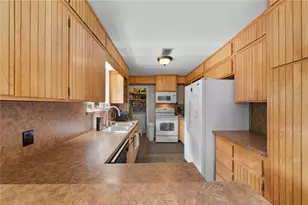 2002 NW 11th Rd, Gainesville, FL 32605 - Photo 20