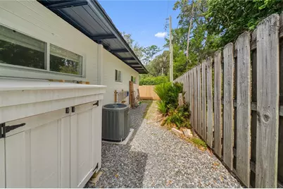 2002 NW 11th Road, Gainesville, FL 32605 - Photo 52