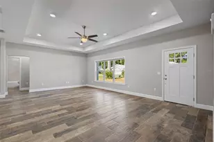 9100 Dorie Dr, Trenton, FL 32693 - Photo 2
