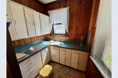 1215 NW 12th Avenue, Gainesville, FL 32601 - Photo 4
