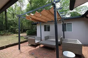 3745 SW 6th Pl, Gainesville, FL 32607 - Photo 10
