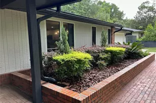 3745 SW 6th Pl, Gainesville, FL 32607 - Photo 2