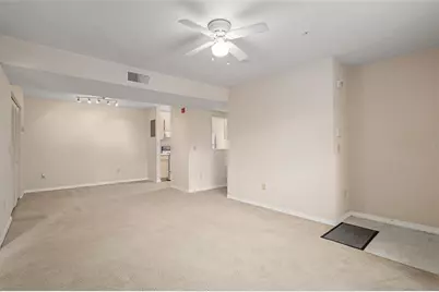2360 SW Archer Road #607, Gainesville, FL 32608 - Photo 8