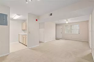 2360 SW Archer Rd, Gainesville, FL 32608 - Photo 12