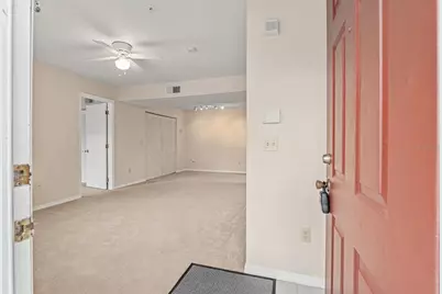 2360 SW Archer Road #607, Gainesville, FL 32608 - Photo 4