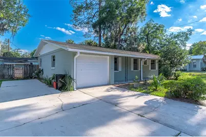 703 NE 6th Place, Gainesville, FL 32601 - Photo 8