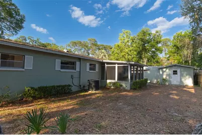 703 NE 6th Place, Gainesville, FL 32601 - Photo 14