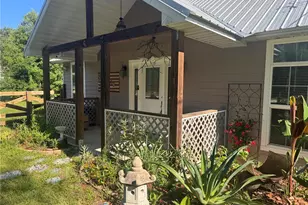103 Grove St, Melrose, FL 32666 - Photo 2