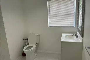 39029 Kirkland Dr, Zephyrhills, FL 33542 - Photo 12