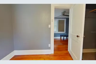 1412 NW 3rd Avenue #Upstairs, Gainesville, FL 32603 - Photo 4