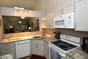 4941 SW 10th Ln, Gainesville, FL 32607 - Photo 12