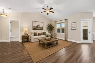 19033 NW 166th Ave, High Springs, FL 32643 - Photo 8