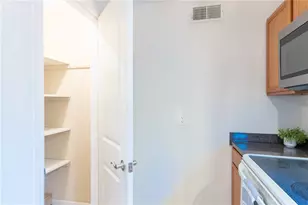 507 NW 39th Rd, Gainesville, FL 32607 - Photo 8